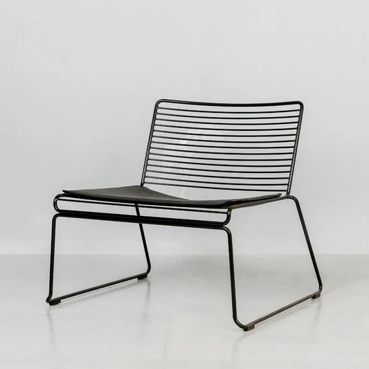 Leisure Chair With Linear Back and Seat